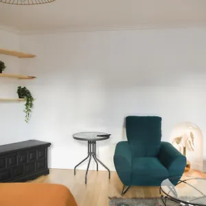 Renovated 31 M Love Cocoon In 14th Paris